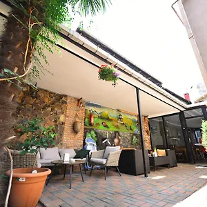 https://hotel-paliashvili.batumihotels.net
